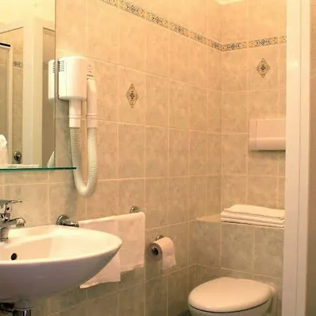 Astor Apartamento *