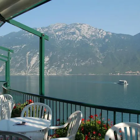 Astor Hotel 4*